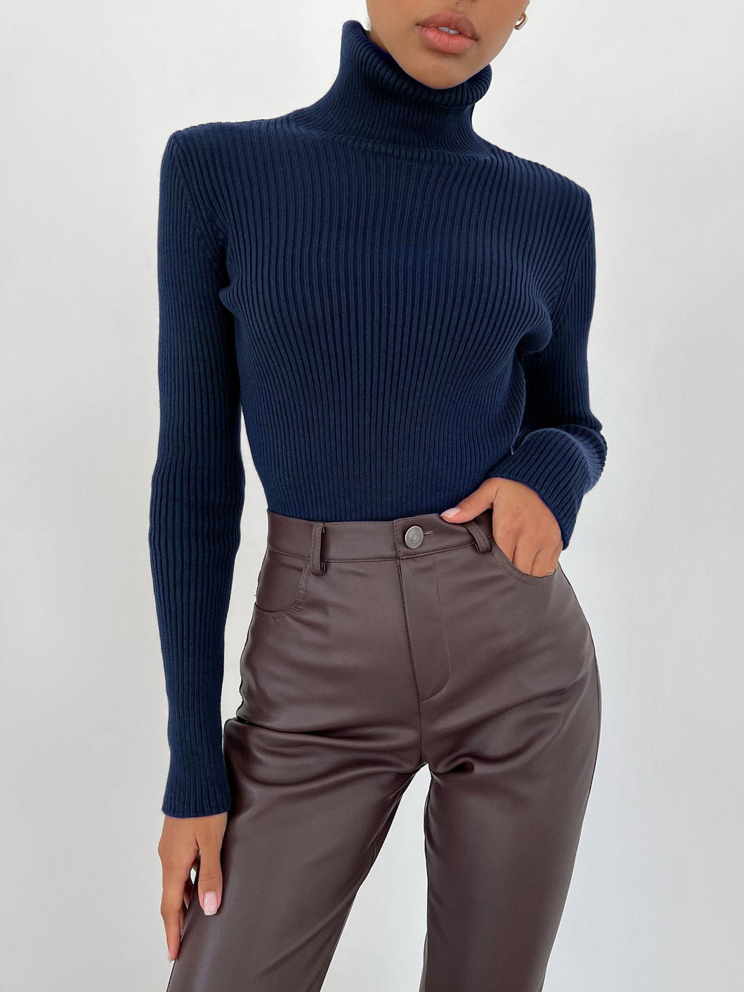 Solene | Pull col roulé classique pour femme