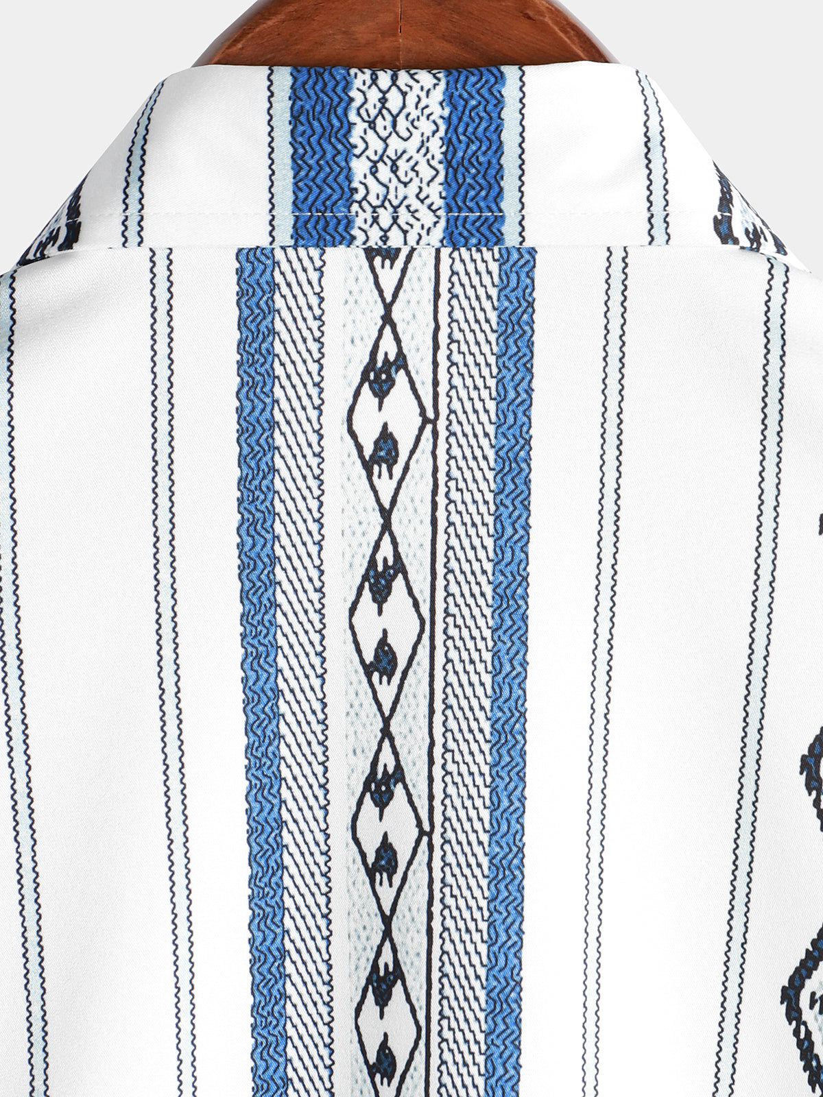 Chemise boutonnée à imprimé aztèque rétro des années 70 à rayures bleues et blanches décontractées pour hommes