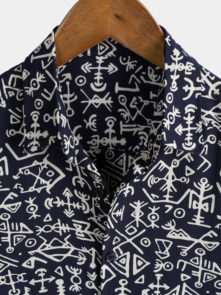 Chemise homme manches courtes imprimé tribal symboles bleu marine en rayon