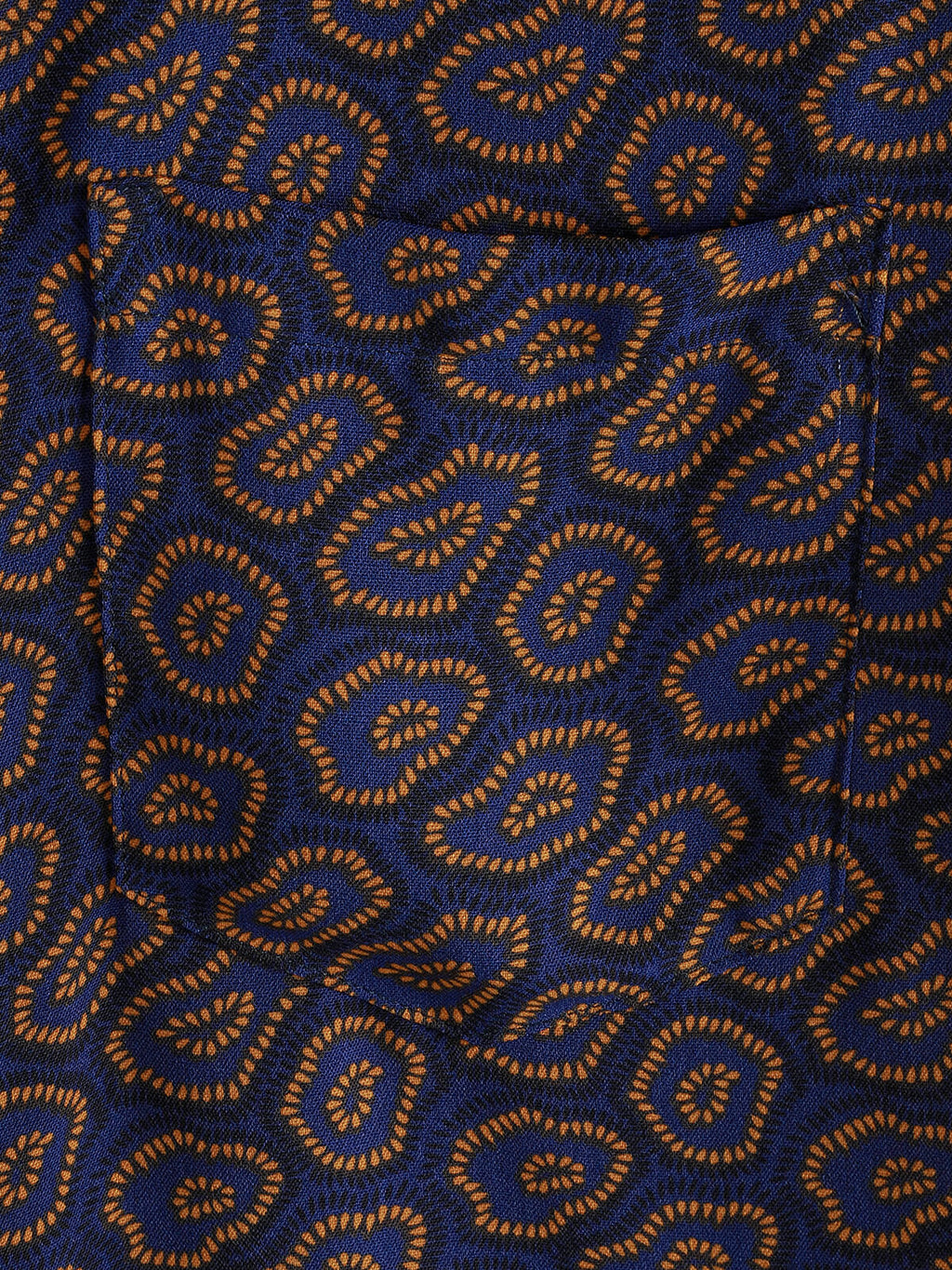 Chemise à manches courtes et poche à imprimé abstrait pour homme