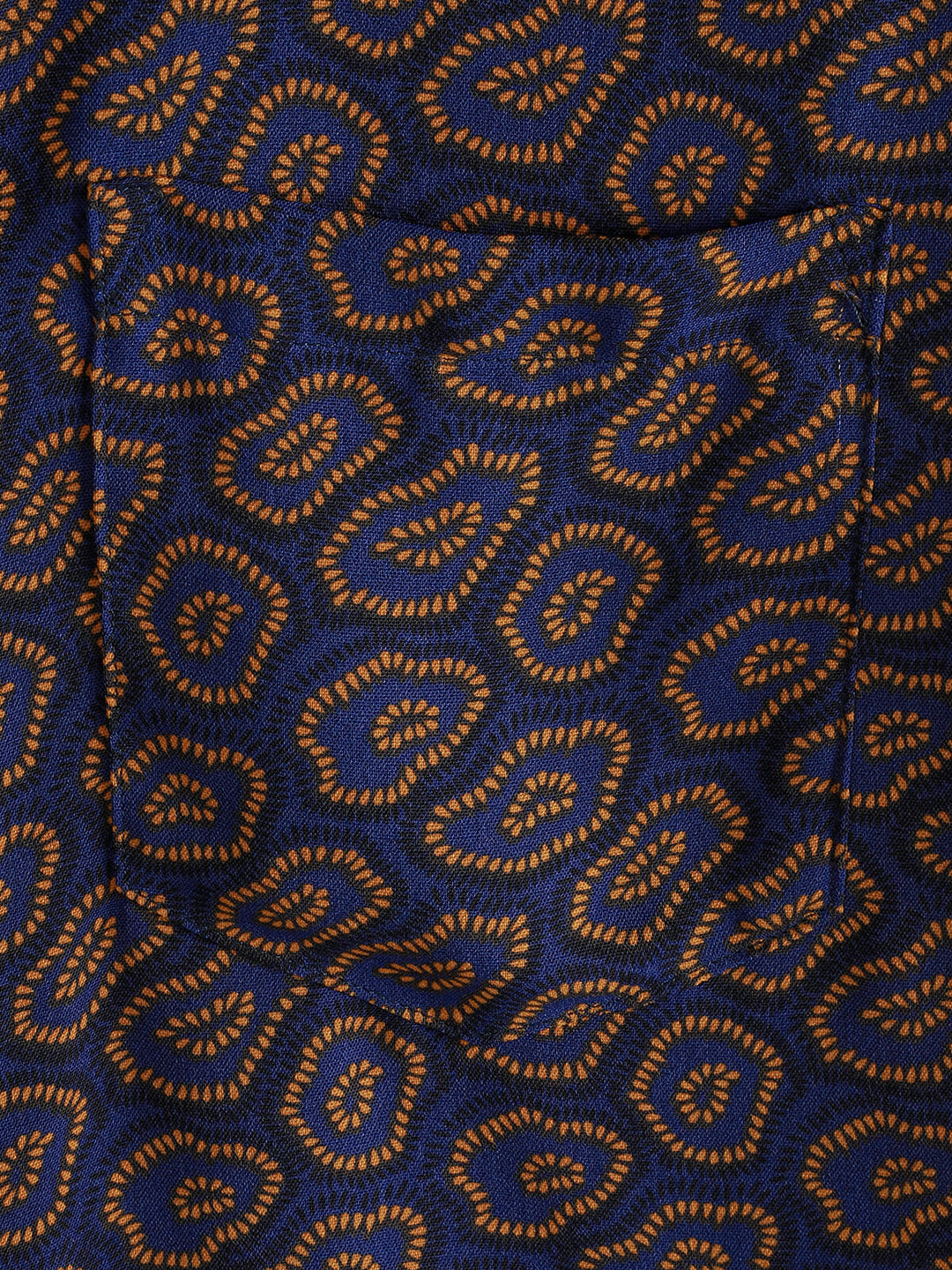 Chemise à manches courtes et poche à imprimé abstrait pour homme