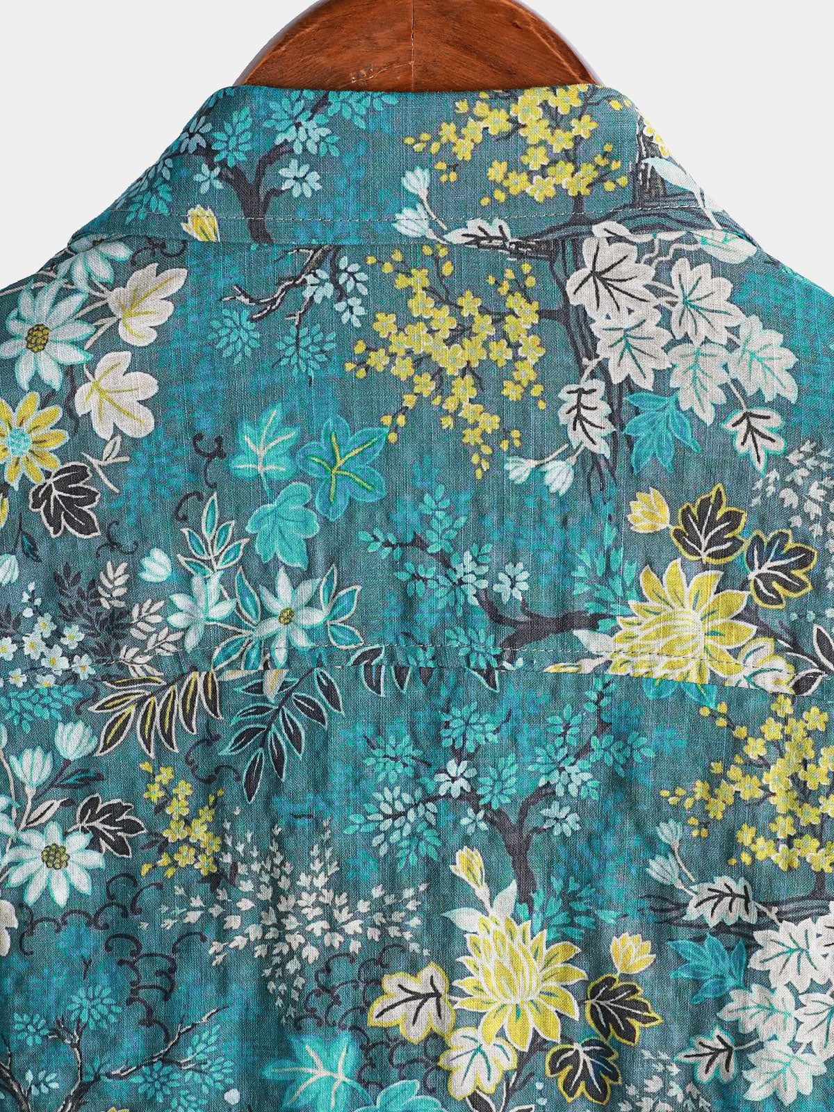 Chemise Homme Hawaïenne Tropicale Blanche et Jaune à Imprimé Floral avec Poche Poitrine Manches Courtes