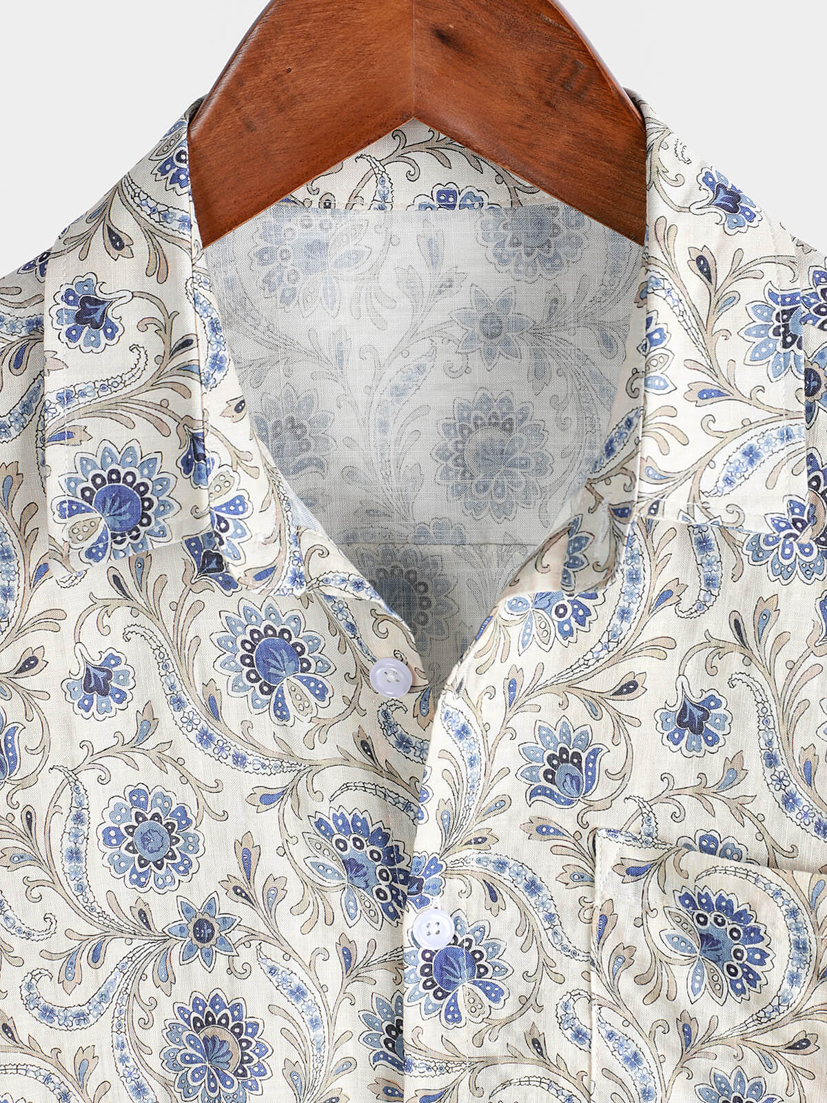 Chemise boutonnée à manches courtes et poches à motif cachemire pour homme
