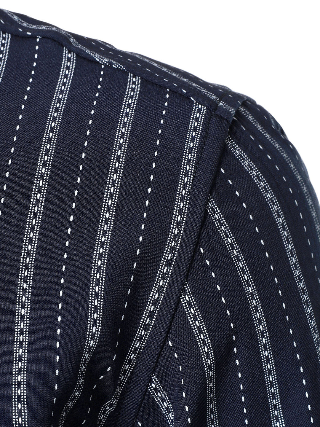 Chemise boutonnée à manches longues et rayures classiques pour homme