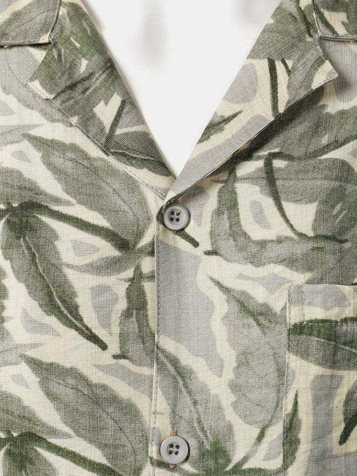 Chemise Homme Verte Manches Courtes Resort à Poche Imprimé Tropical