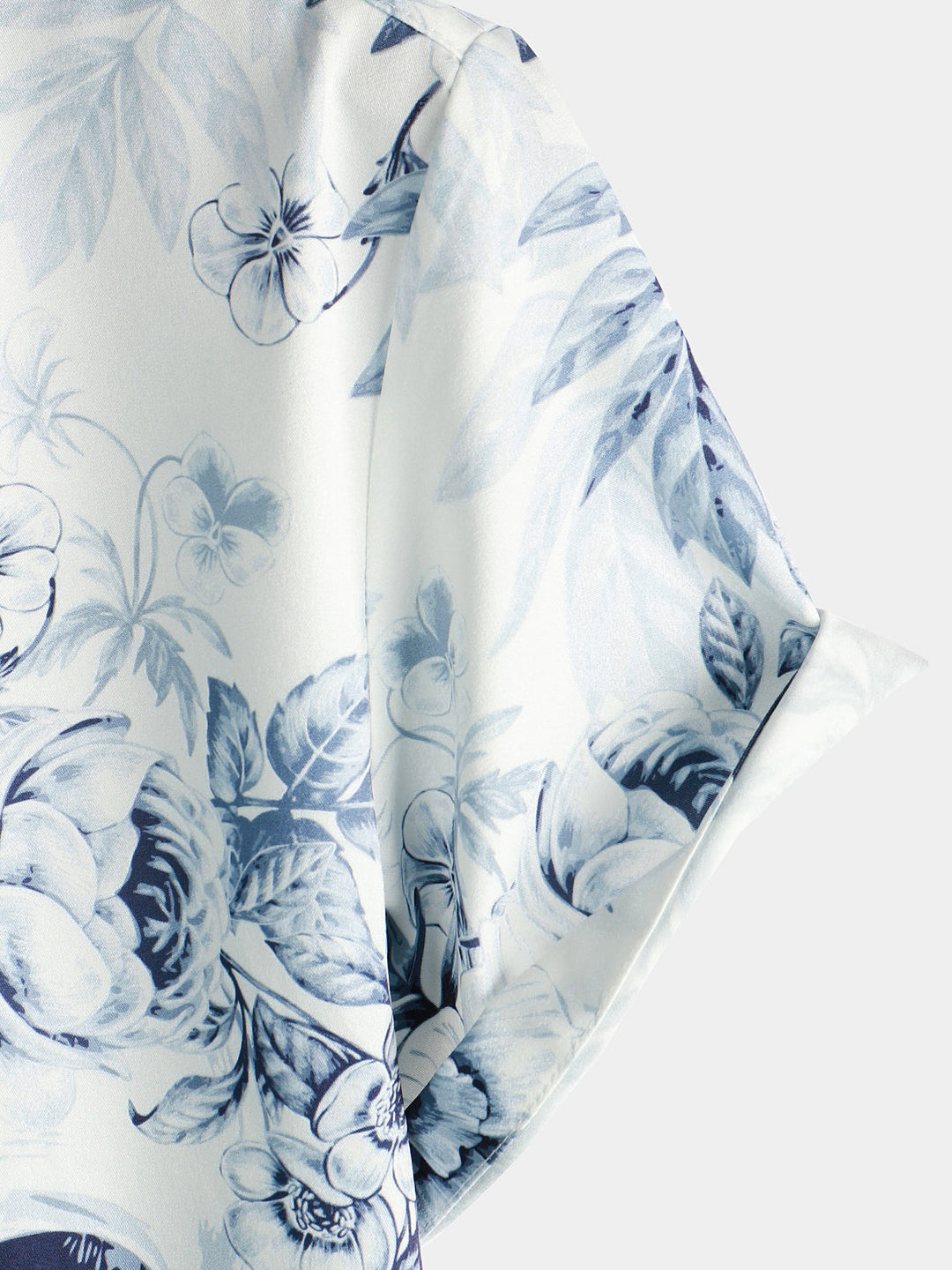 Chemise décontractée à manches courtes avec bouton à revers et imprimé tête de mort pour hommes