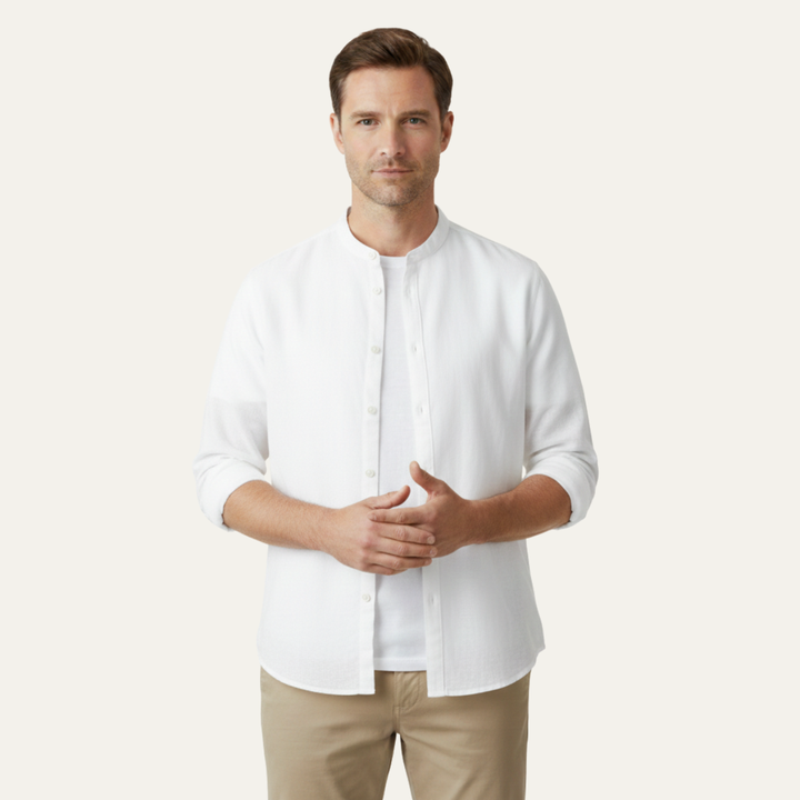 La chemise en lin vintage à col rond fin pour homme de Brookfield Lane