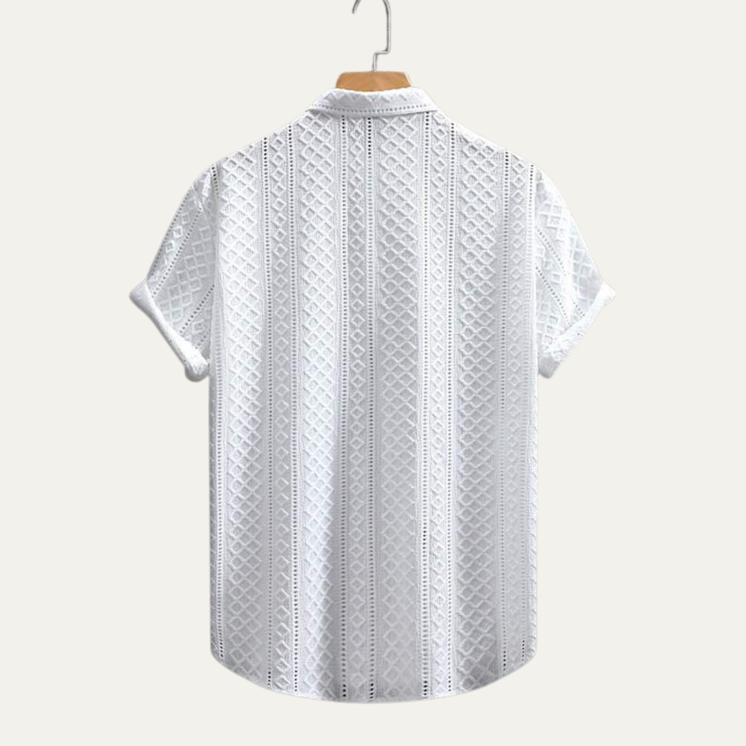 La chemise à boutons texturée d&
