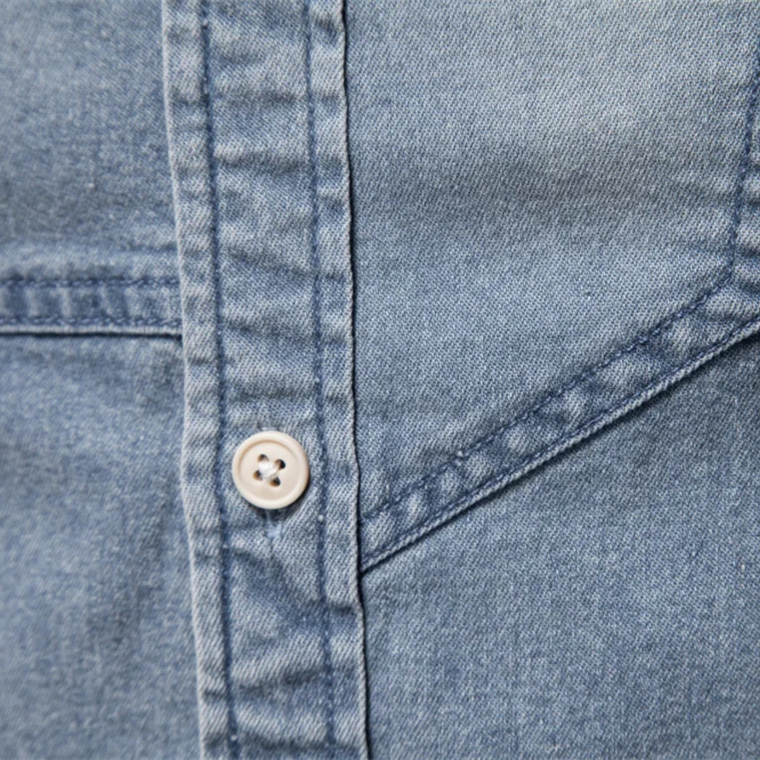 La chemise en denim pour homme Meadowford, coupe slim style cowboy