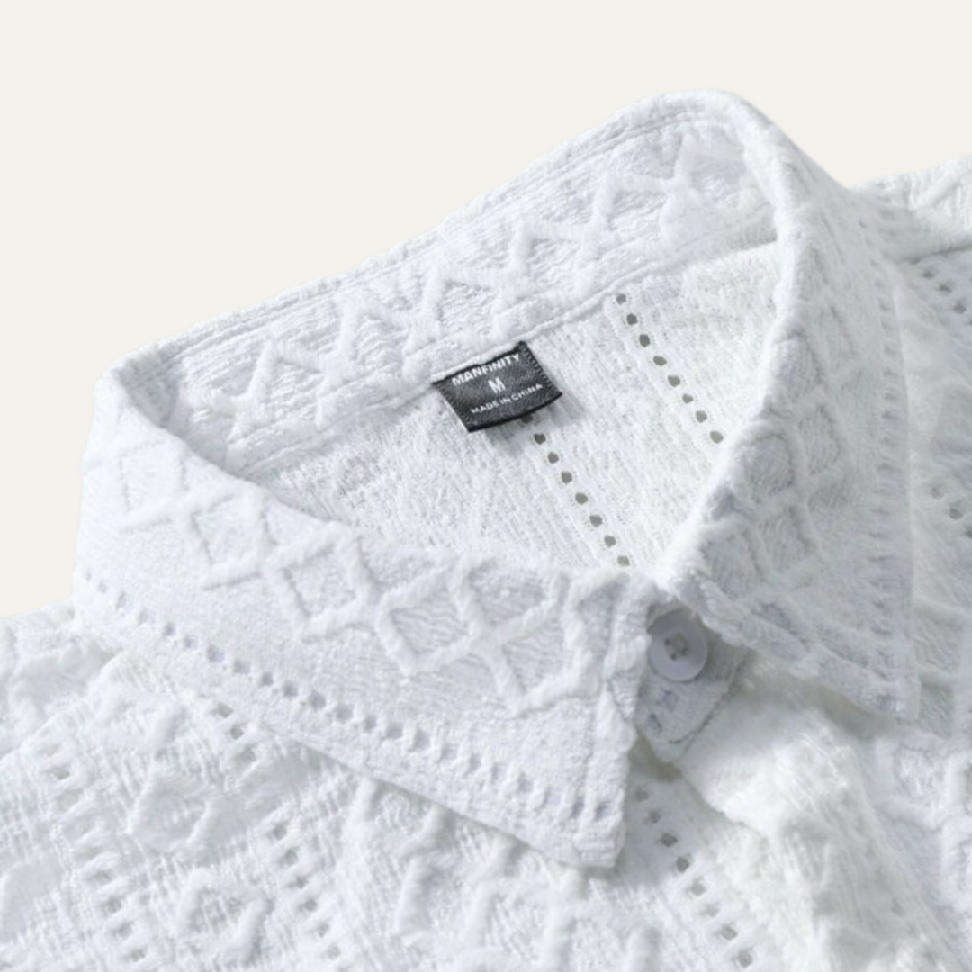 La chemise à boutons texturée d&