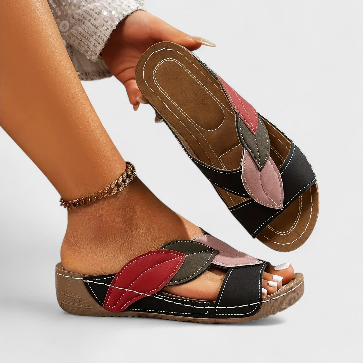 Solveida - Klapki slip-on