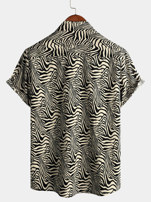Men's Vintage Summer Shirt with Tiger Print, Cool for Beach Vacations, Short Sleeves and Buttons