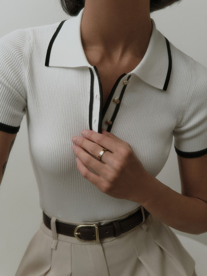 Danica | Haut polo côtelé classique avec détail de boutons pour femmes
