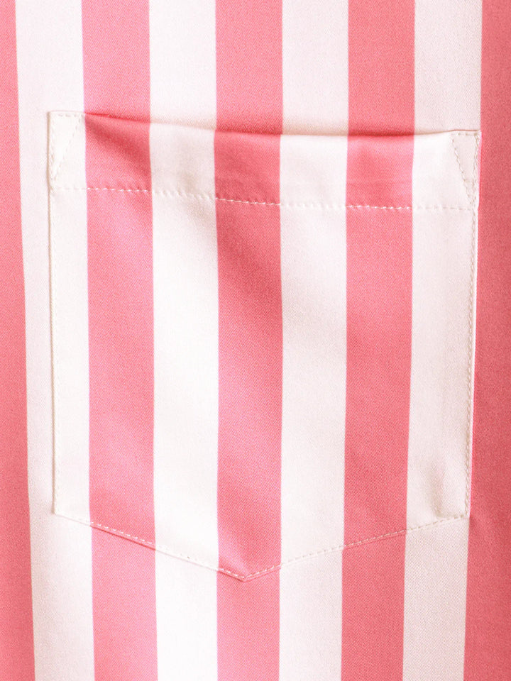 Chemise de camp de croisière de plage à manches courtes avec poche à imprimé animal flamant rose pour homme