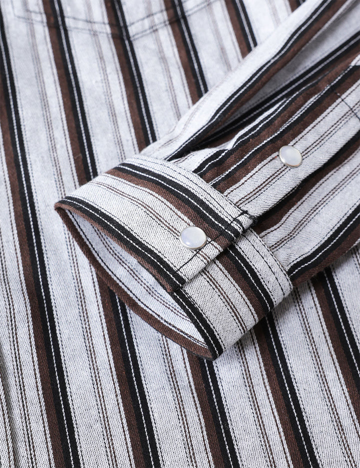 Chemise en jean décontractée à rayures blanches style western avec boutons-pression nacrés pour homme
