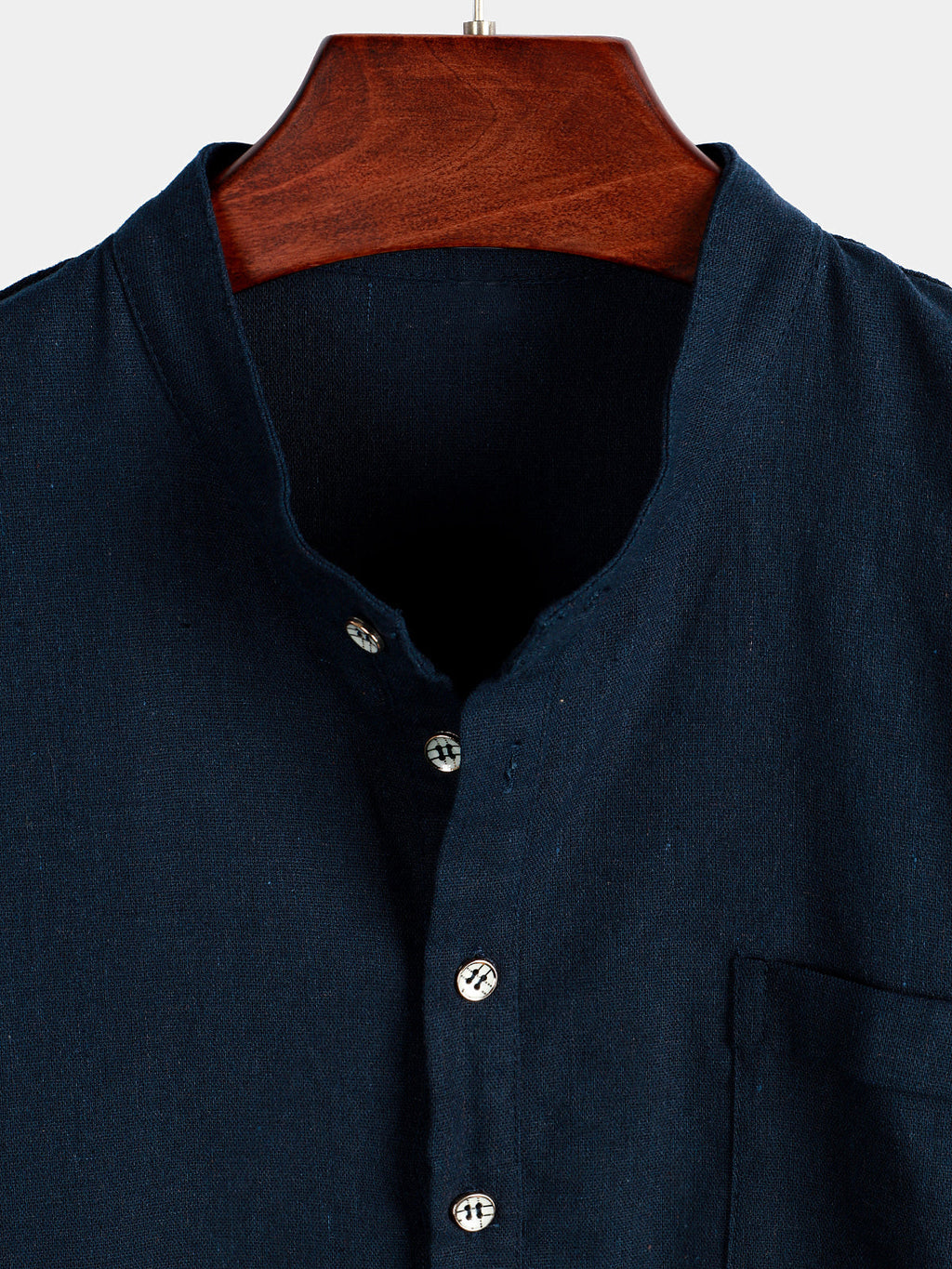 Chemise pour Homme en Couleur Unie avec Col Haut et Bouton Moyen, avec Poche Frontale