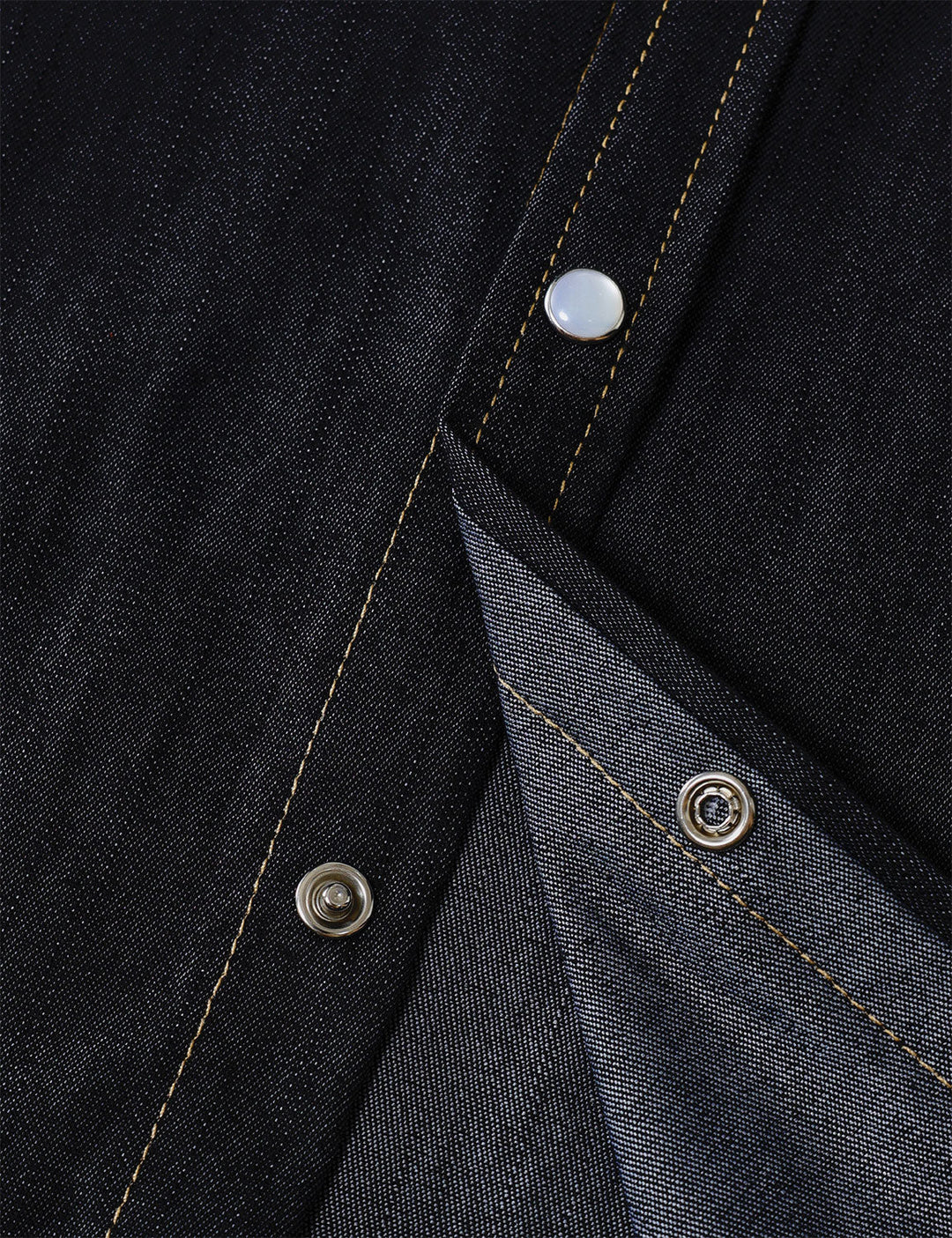 Chemise à manches longues en denim style cowboy pour homme avec boutons-pression nacrés