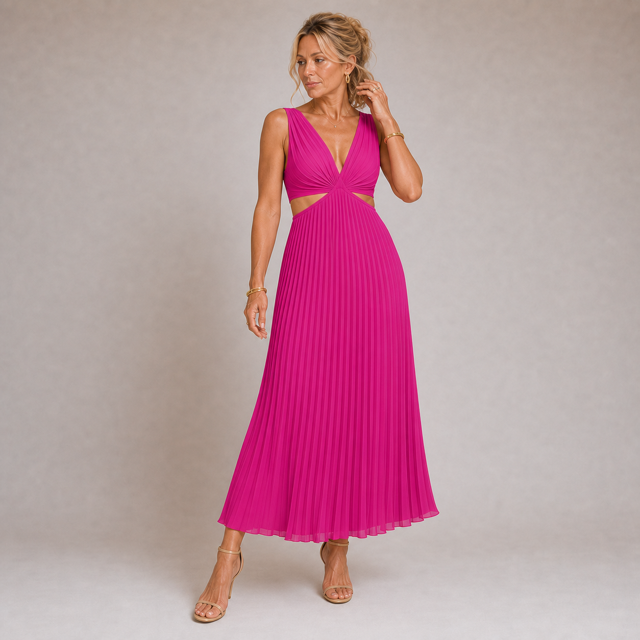 Mireia - Robe Longue Plissée en Jaune Pastel avec Décolleté en V et Fentes Latérales