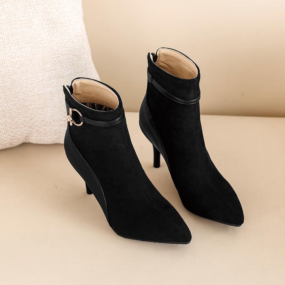 Bottes en daim à bout pointu