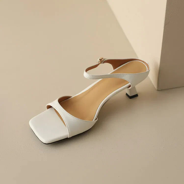 Chaussures à talon en cuir