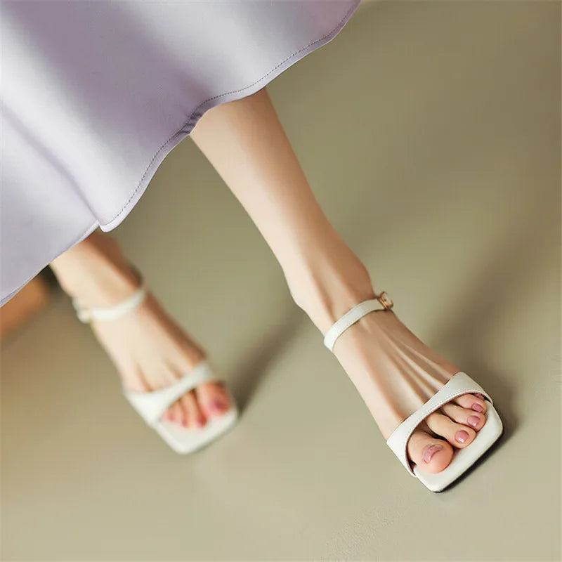 Chaussures à talon en cuir