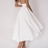 Magnolia | Robe élégante avec décolleté en V et bretelles