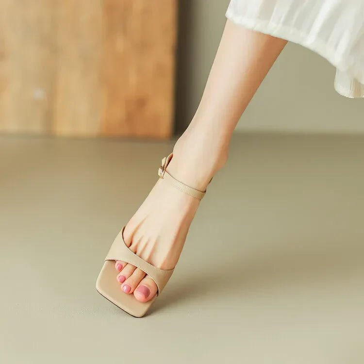 Chaussures à talon en cuir