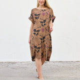 Robe Courte à Poches – Imprimé Floral Camel