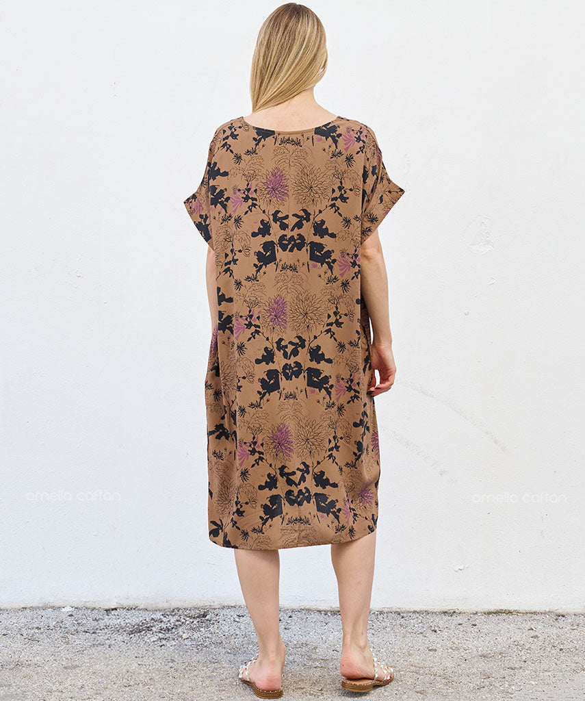 Robe Courte à Poches – Imprimé Floral Camel