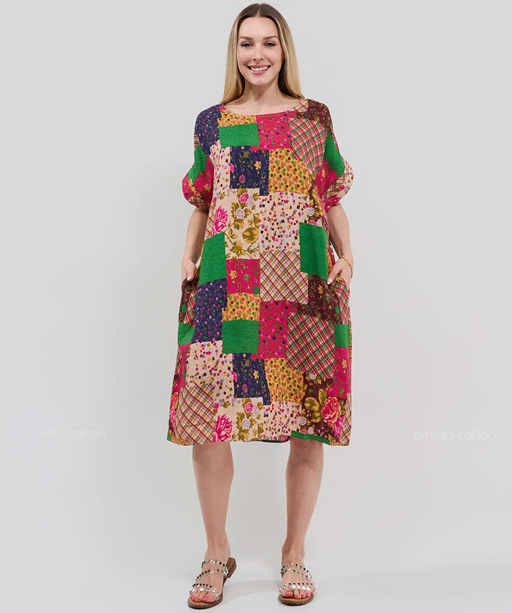 Robe Courte à Poches – Imprimé Patchwork Rose