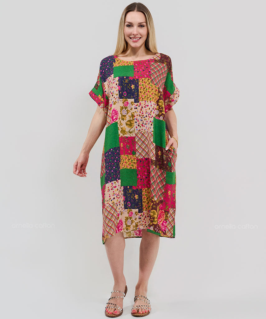 Robe Courte à Poches – Imprimé Patchwork Rose