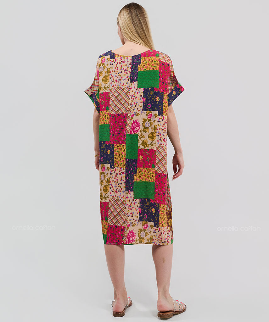 Robe Courte à Poches – Imprimé Patchwork Rose