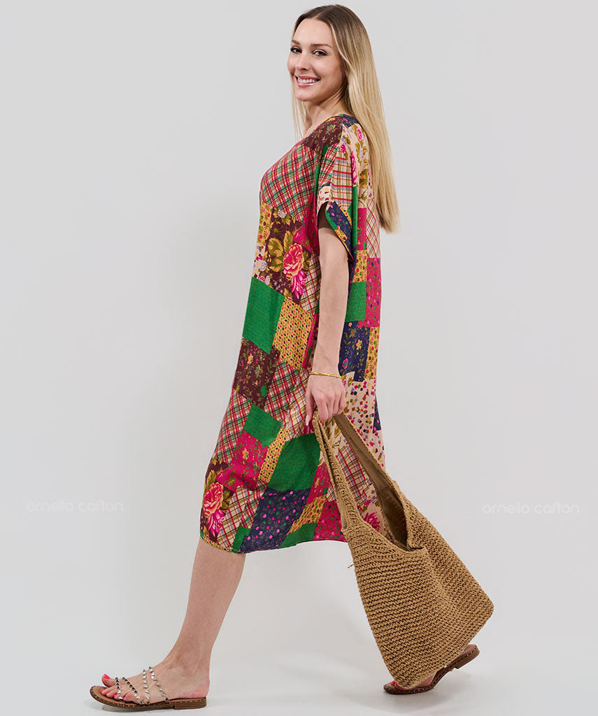 Robe Courte à Poches – Imprimé Patchwork Rose