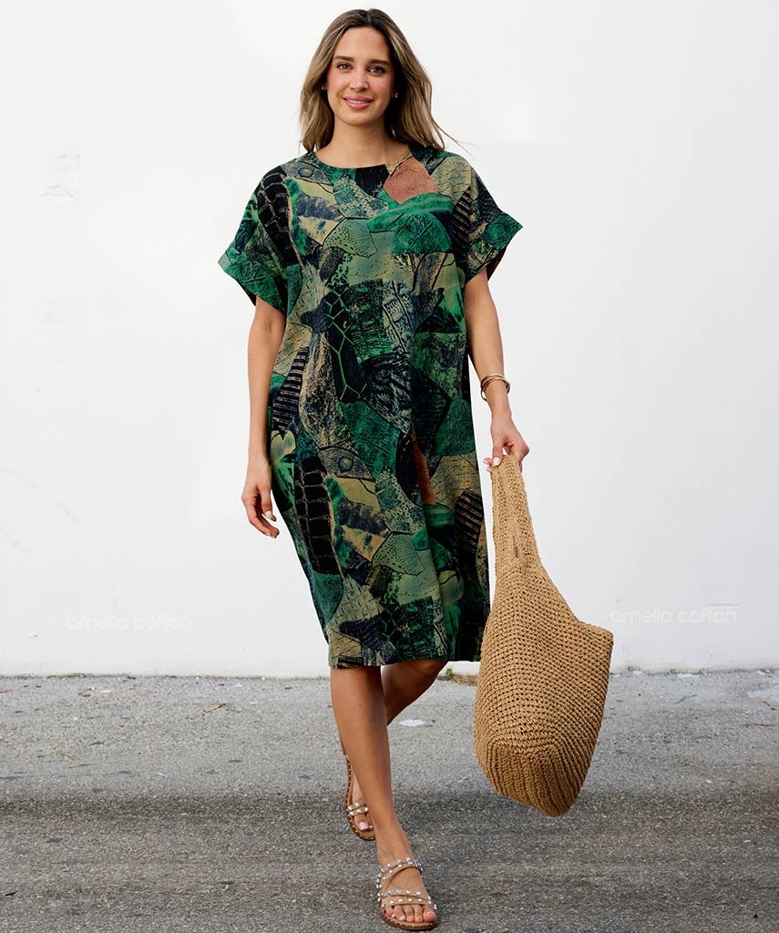 Robe Courte à Poches – Imprimé Tropical Vert