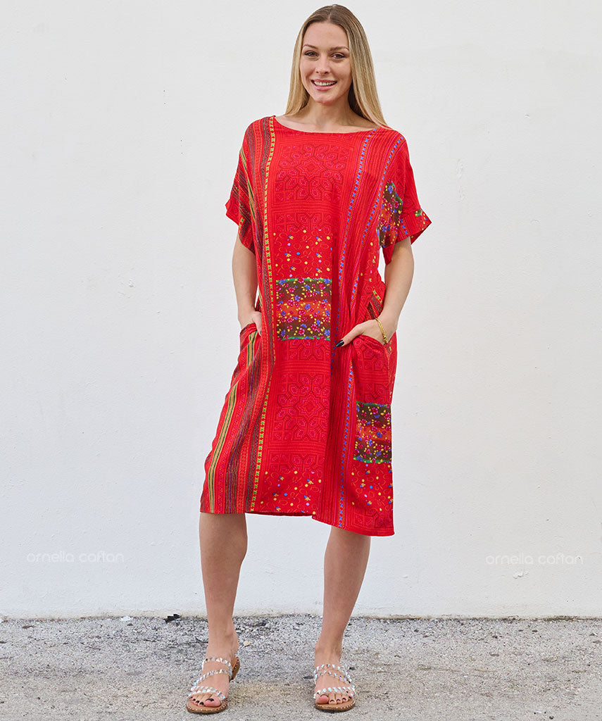 Robe Courte à Poches – Imprimé Ethnique Rouge