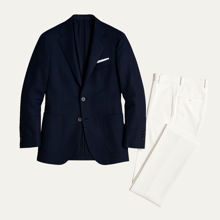 Le Costume Deux Pièces pour Hommes Viareggio – Veste à Revers Notch Simple Boutonnée avec Pantalons Blancs
