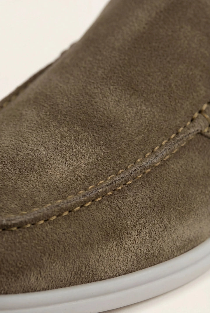 Mule Yacht en Suède Olive