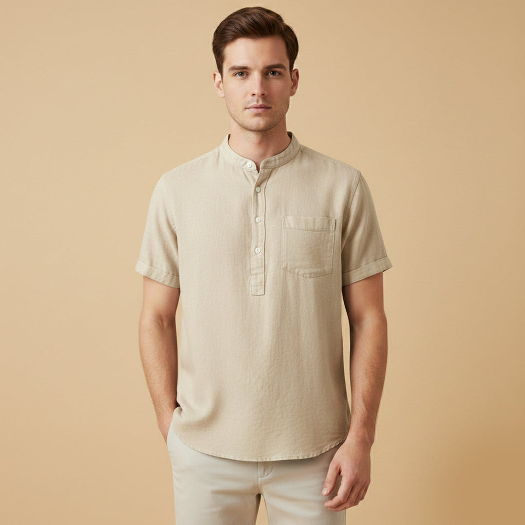 La chemise basique décontractée d&