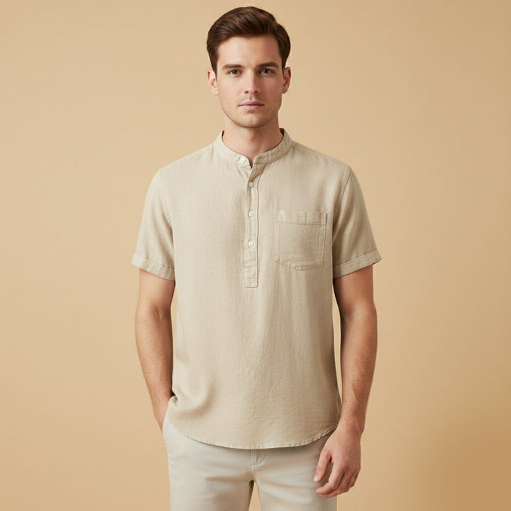 La chemise basique décontractée d&