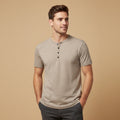 Le T-Shirt d'Été à Col Henley Décontracté pour Hommes Windsor