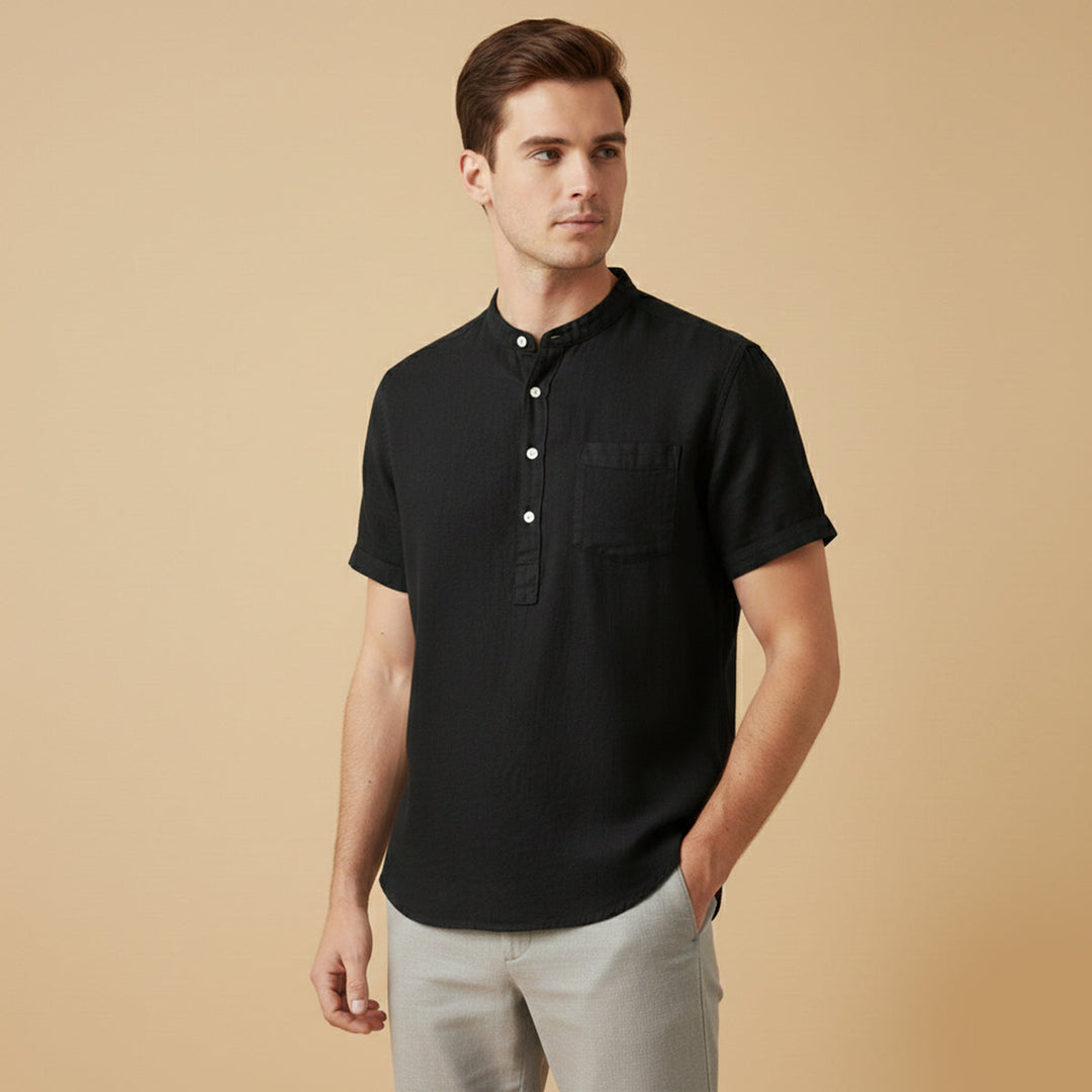 La chemise basique décontractée d&